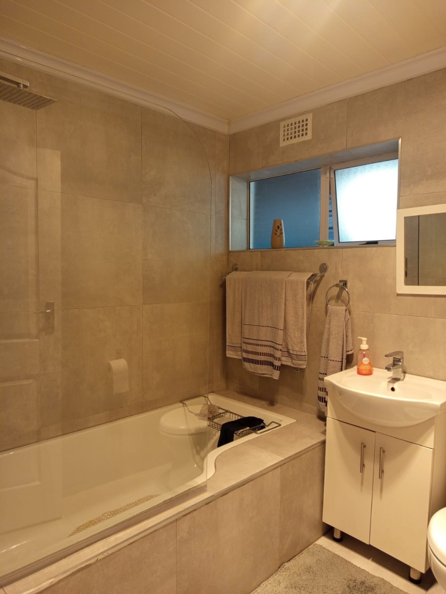  Bedroom Property for Sale in Bridgetown Western Cape